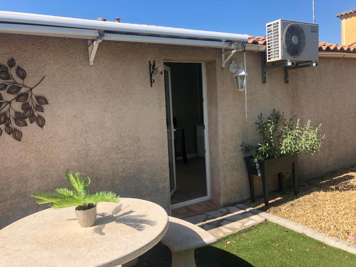 Studio Refait A Neuf Avec Jardin Aigues Mortes Exteriér fotografie